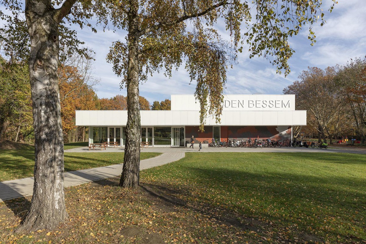 foto vooraazicht Den Bessem Mortsel