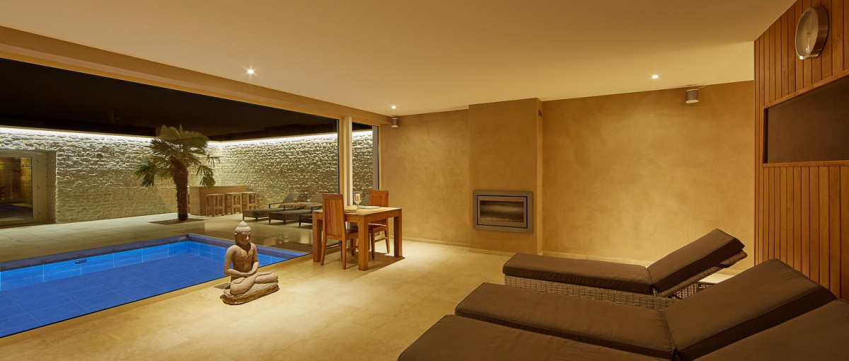 Foto wellness met zwembad